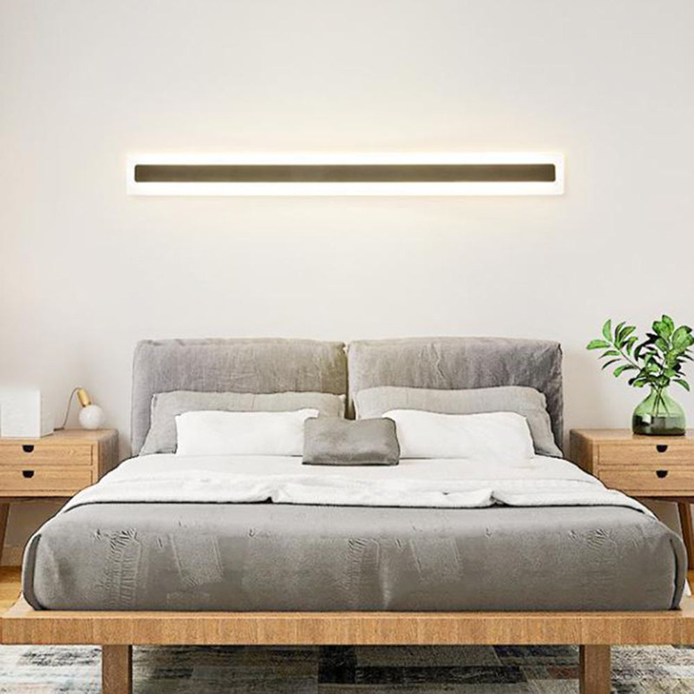 Edge Minimalist Linear Metal/Acrylic Wall Lamp, Bathroom
