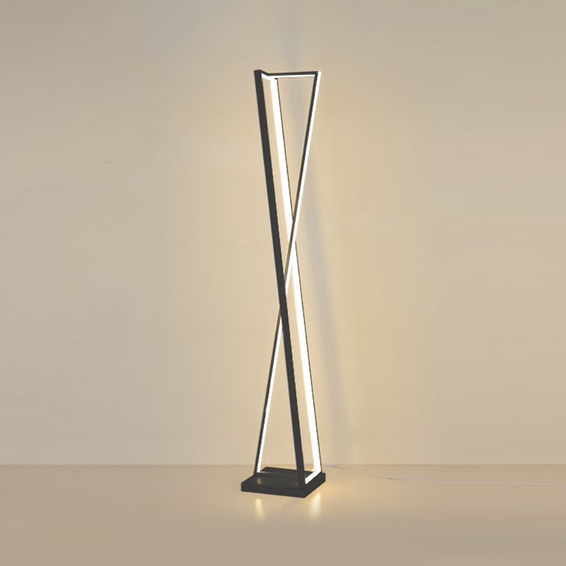 Edge Linear Triangle Floor Lamp, Metal, Black/White