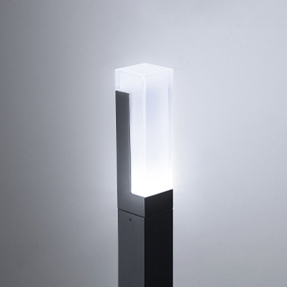Pena Modern Rectangular Column Solar Outdoor Path Light, Black