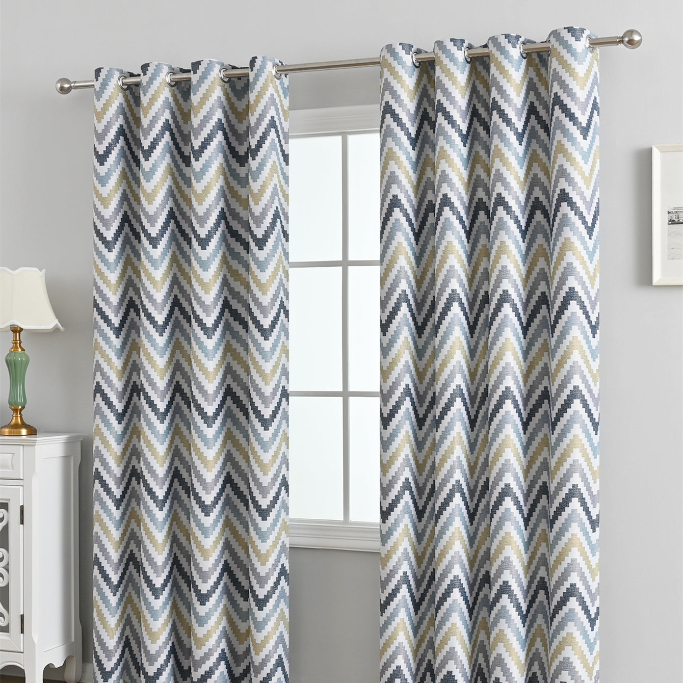 Modern Geometric Simple Pinstripe Pattern Thermal Blackout Curtain