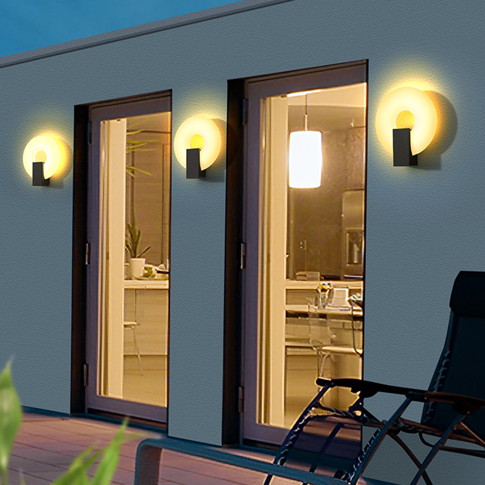 Isaac Modern Metal/Acrylic Solar Waterproof Outdoor Wall Lamp, Black/White