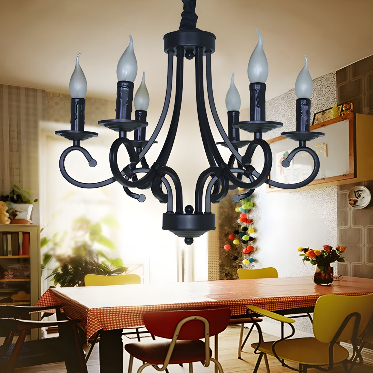 Marilyn Vintage Mental Candle Chandelier, Black