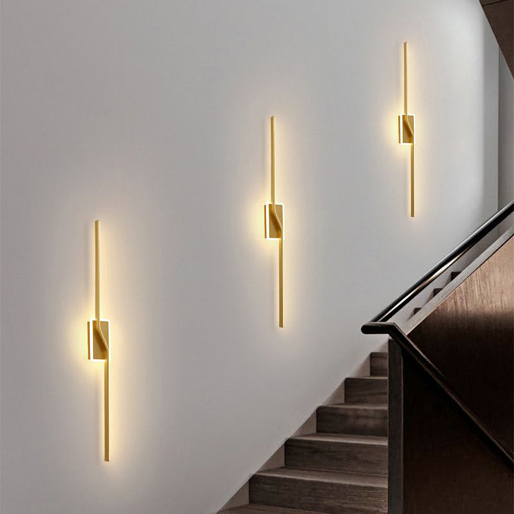 Leigh Luxury Curved Linear Metal Wall Lamp, Gold